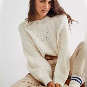 Free People Carter Pullover Sweater in Ivory Size M